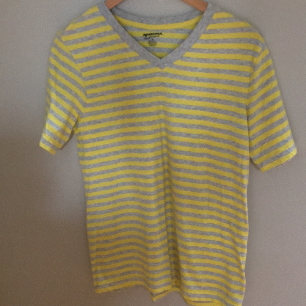 Yellow and speckled gray v neck T